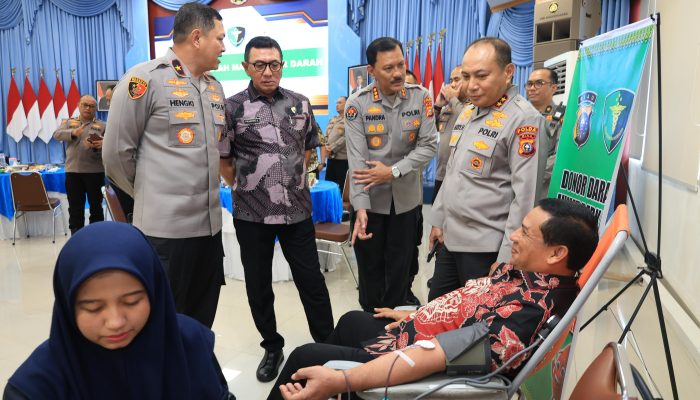 Jumat Berkah, Polda Riau Turun Tangan Donor Darah untuk Kemanusiaan