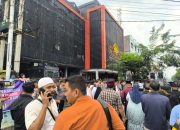 Ratusan Massa Demo New Paragon KTV, Desak Pemko Pekanbaru Cabut Izin