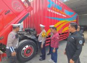 Polantas Cek Perusahaan Angkutan di Pekanbaru pada Ops Keselamatan LK 2026