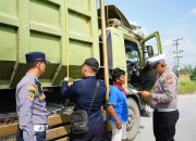 Ditlantas Polda Riau Tertibkan Truk ODOL di Pekanbaru