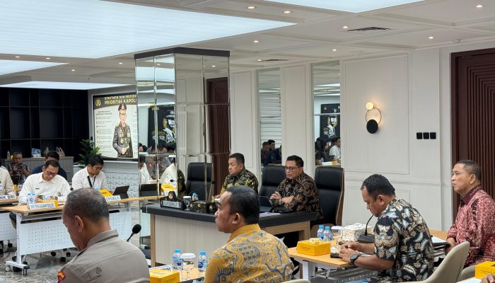 Putus Rantai Tengkulak, Polri Fasilitasi KUR dan Serapan Bulog untuk Petani Jagung