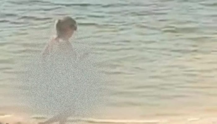 Viral Video Wanita Asing Berbikini di Danau Rusa Kampar