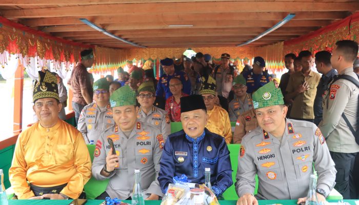 Kapolda Riau Susur Sungai di Desa Bokor, Tradisi Budaya hingga Ekowisata Mangrove