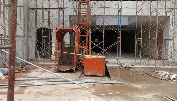 PT PBE Gunakan Lift Barang di Proyek RS Santa Maria hingga Lukai 3 Pekerja