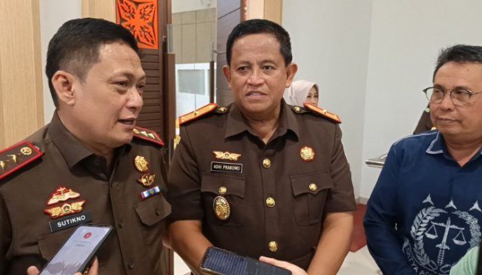 Sutikno Lantik Adhi Prabowo sebagai Wakajati Riau