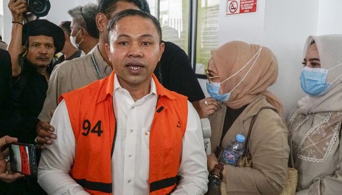 Abdul Wahid Dituntut 8,5 Tahun Penjara, JPU KPK Minta Bayar Uang Pengganti Rp1,45 Miliar
