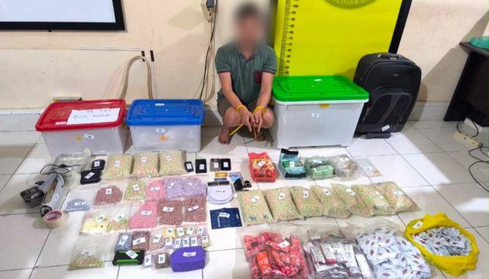 Polda Riau Bongkar Gudang Narkoba di Pekanbaru, Sita 4 Kg Sabu dan Puluhan Ribu Pil Ekstasi