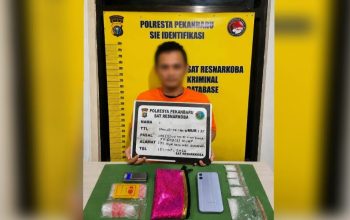 Pengedar Sabu Ditangkap di Jalan Durian Pekanbaru