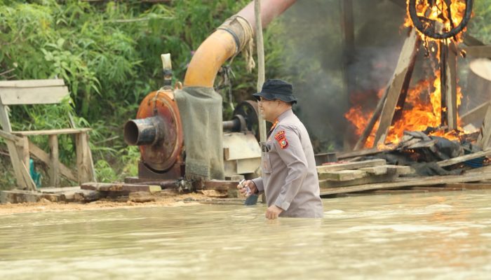 525 Rakit PETI Dimusnahkan, Polda Riau Perkuat Penindakan di Kuantan Singingi