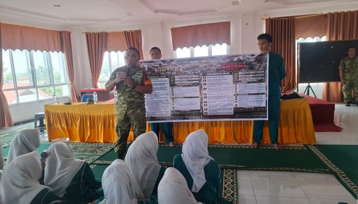 Cegah Penipuan, Babinsa Sosialisasikan Penerimaan Prajurit TNI AD