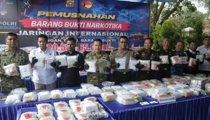 Polda Riau Musnahkan 100,5 Kg Narkoba Senilai Rp149,7 Miliar